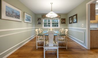 745 Rustic Ln, Cheshire, CT 06410