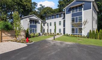 32 Exchange St 203, East Greenwich, RI 02818