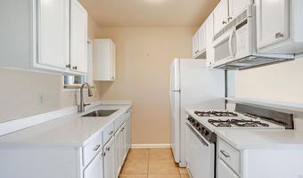 812 20th St 8, Boulder, CO 80302