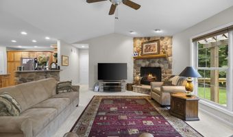 9550 Lakeside Dr, Alden, MI 49612