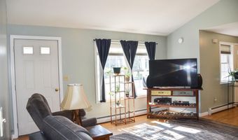 54 Pleasant Hill Rd, Augusta, ME 04330