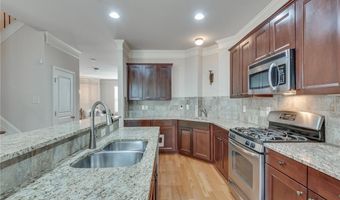 9005 Woodland Trl, Alpharetta, GA 30009