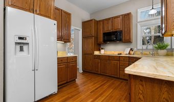 5971 Creekview Ct, Ann Arbor, MI 48108