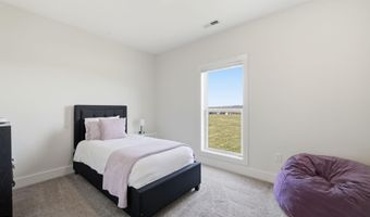 806 River Dr, Blaine, TN 37709