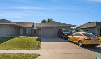 421 N 9th Ave, Brandon, SD 57005