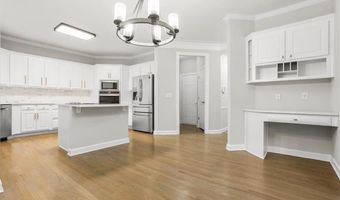 3425 Kingsland Cir, Berkeley Lake, GA 30096