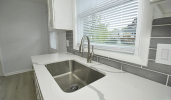 33 A Ledgewood Dr A, Albany, NY 12205