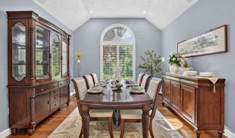 3 Newman Hill Dr, Andover, MA 01810