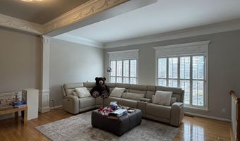 6156 MANCHESTER PARK Cir, Alexandria, VA 22310