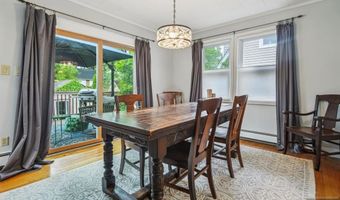 34 Carlisle St, Bergenfield, NJ 07621