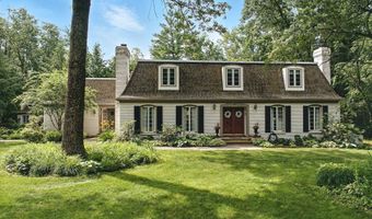 35 Shaw Dr, Bedford, NH 03110