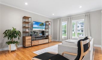 13 Minglewood Dr, Coventry, RI 02816