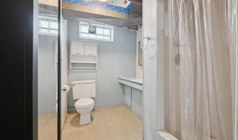 18755 Dale Ave, Allen Park, MI 48101