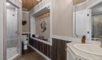 1020 Thomas Rd, Benton, TN 37307