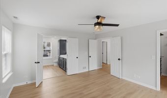 58 W OLD MILL Trl, Antioch, IL 60002