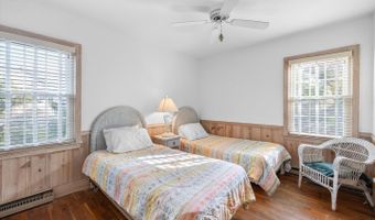 30 N PENNSYLVANIA Ave, Bethany Beach, DE 19930