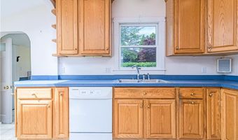 43 Standish Rd, Jamestown, RI 02835