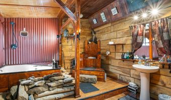 63 Jericho Rd, Berlin, NH 03570