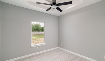 611 Tower Oak Dr, Alamo, TX 78516