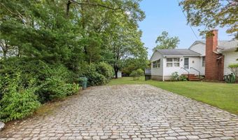 17 Jennie St, Cranston, RI 02920