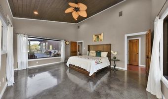 1523 Meadow Gln, Adkins, TX 78101