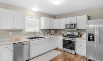 958 Kitner Ave, Avon, IN 46123