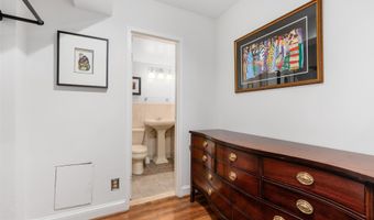 1801 CLYDESDALE Pl NW 311, Washington, DC 20009