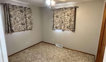 105 E 13TH St, Bayard, NE 69334