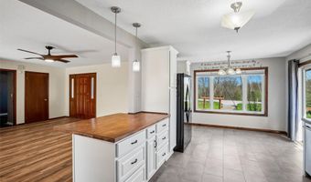 2050 NE 80th St, Altoona, IA 50009