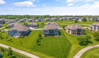 4313 Lakeview Ter, Basehor, KS 66007