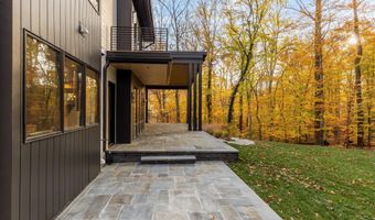 6916 CARMICHAEL Ave, Bethesda, MD 20817