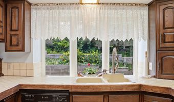 2941 OAKWOOD Dr, Bountiful, UT 84010