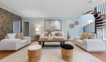 201 Las Tunas Dr, Arcadia, CA 91007