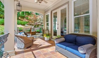 884 Village Brook Ct, Ballwin, MO 63021