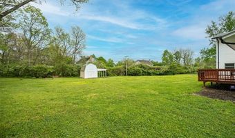 270 E Skyline Dr, Ballwin, MO 63011