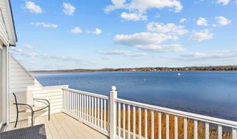 99 Smith St, Bristol, RI 02809