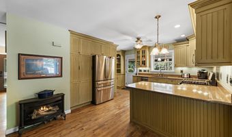 145 Old Halfway Rd, Barnegat, NJ 08005