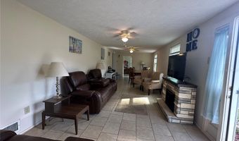 55045 6TH St, Astor, FL 32102