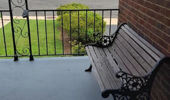 2250 N QUANTICO St, Arlington, VA 22205