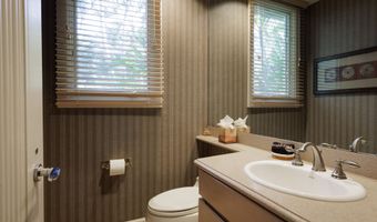 68-1375 PAUOA Rd G1, Kamuela, HI 96743