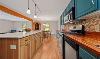 63 W Side Woods, Bartlett, NH 03812