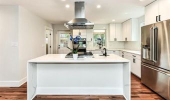 5311 ROOSEVELT St, Bethesda, MD 20814