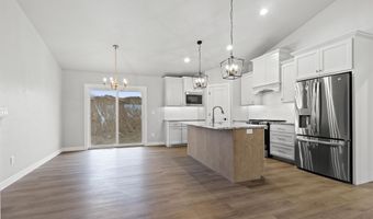 525 KIRKLAND Ave, Algoma, WI 54201