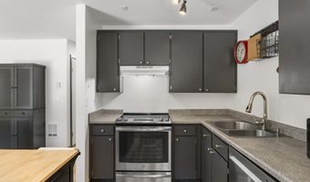 1630 SE Tempest Dr 10, Bend, OR 97702