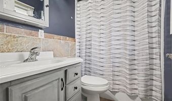 11 Windswept Dr, Arnold, MO 63010