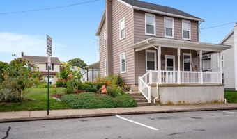 120 W 2ND St, Alburtis, PA 18011