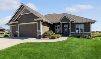 3205 Fieldstone Ct SE, Altoona, IA 50009