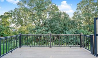 22 Edmund Way 22, Middletown, NJ 07748