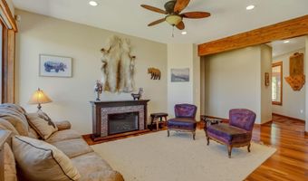 149 Saladon Rd, Angel Fire, NM 87710