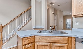 5832 COWLING Ct, Alexandria, VA 22304